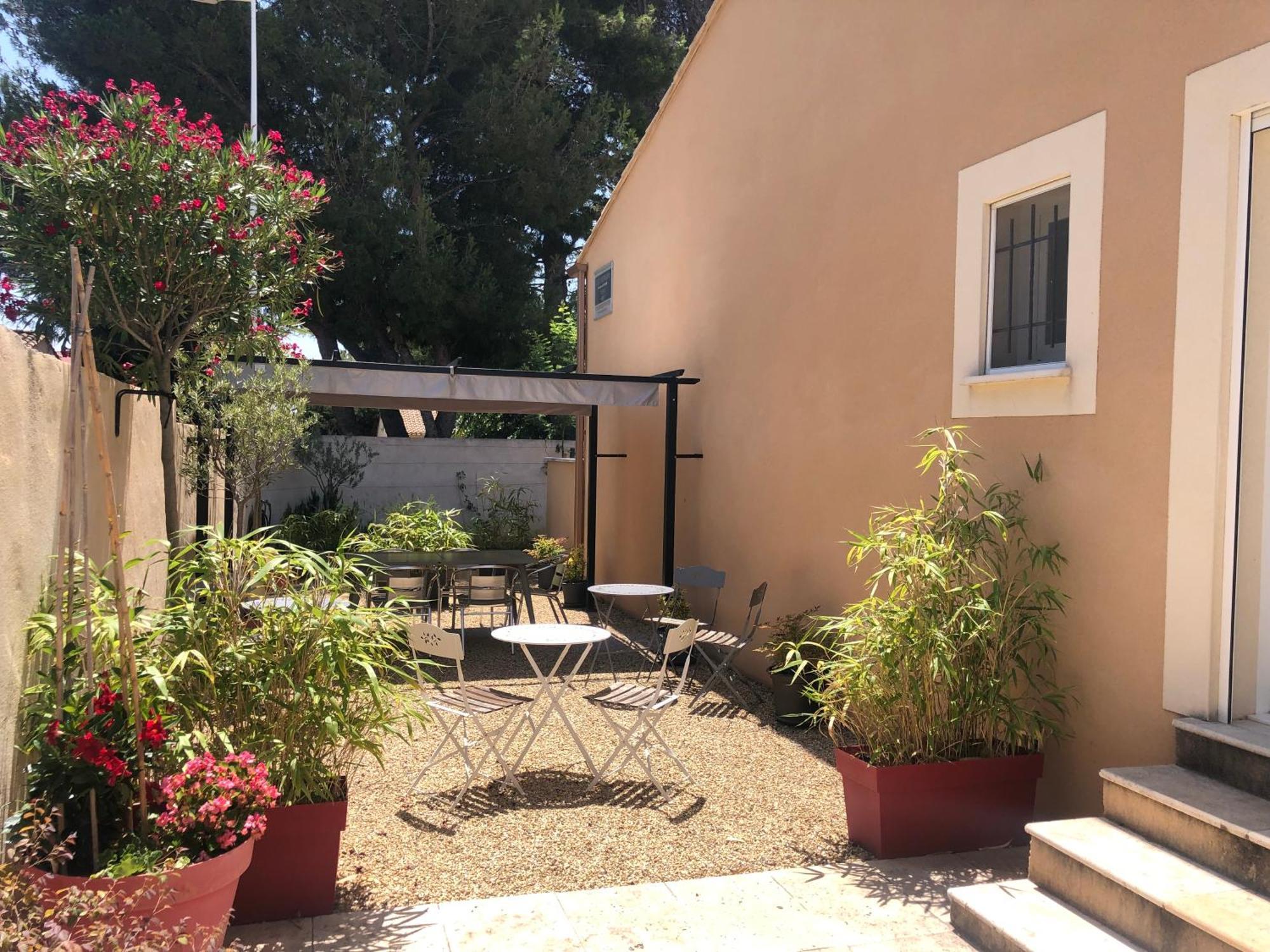 Lou Meinado Saint-Martin-de-Crau Exterior photo